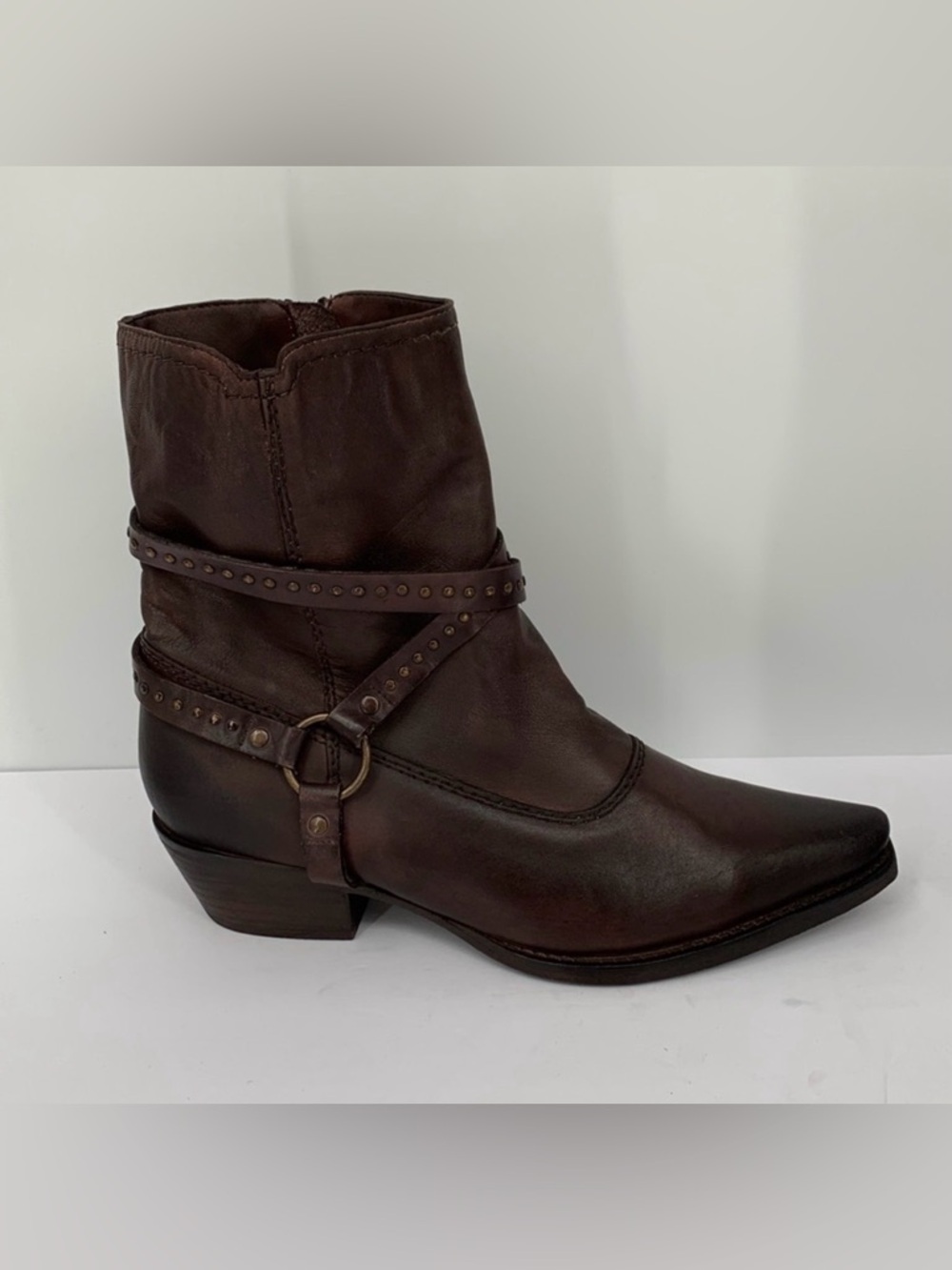 Vintage Foundry Co Alissa Western Cowboy short ankle boot brown leather new 8.5